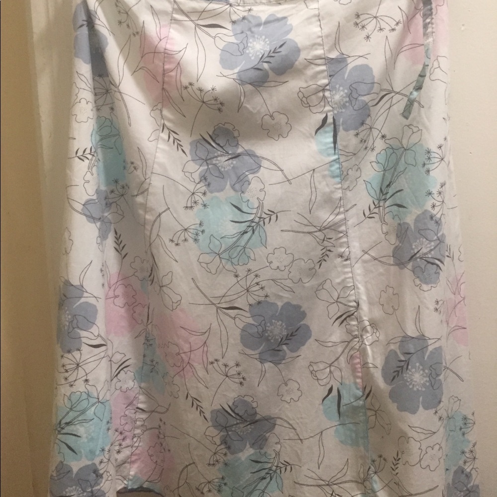 Floral skirt. Size 1X Millennium